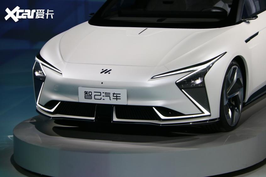 智已纯电轿车于上海车展预售 年底上市