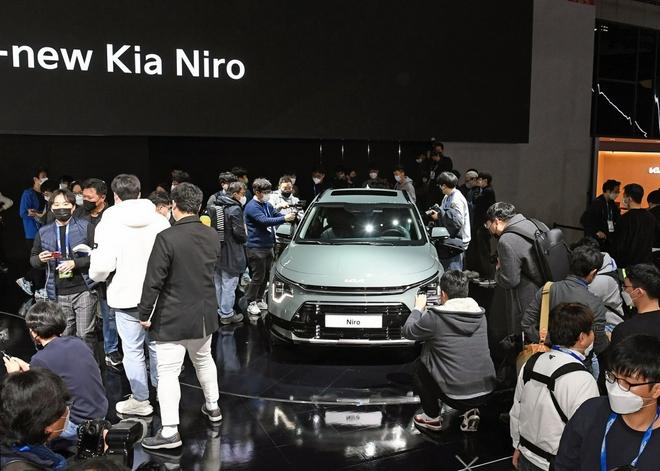 起亞Niro正式亮相首爾車展 搭載混動/插混/純電動三種動力