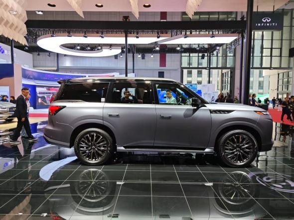 超5米3车长国内首秀 英菲尼迪全球旗舰QX80亮相车展
